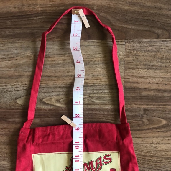 A Christmas Story You’ll Shoot Your Eye Out Red Apron-New - Picture 3 of 15